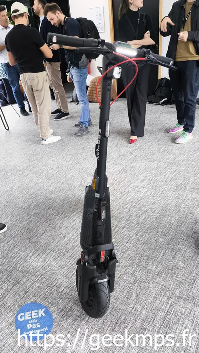 Présentation des nouvelles trottinettes électriques Segway ZT3 MAX et MAX G3 Pro 017